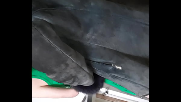 I fucked my housekeeper in the kitchen without taking off my clothes - Girls fly orgasm