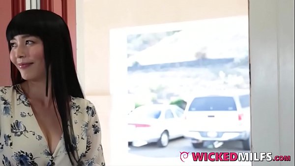 Hot Asian stepMom & Share Lucky Guys Huge Cock