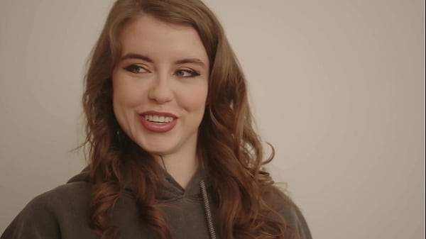 Eden Ivy Is A Hot And Horny Girlfriend