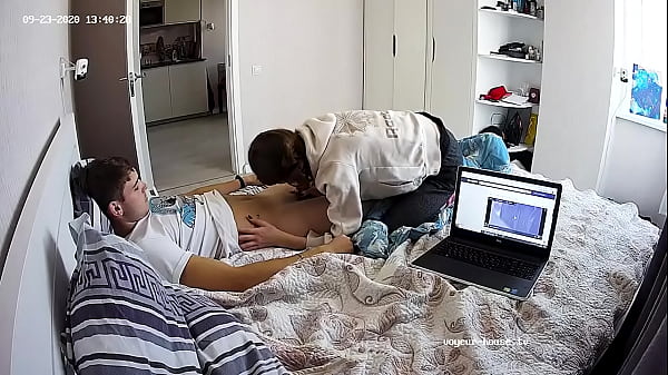 Download Video - Amateur Brunette Euro Chick Babe at Sucking & Handjob
