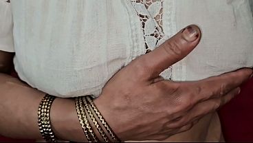 Alex Jan put his penis in Amrozia Bhabhi's desi pussy, fuck the Bhabhi's pussy