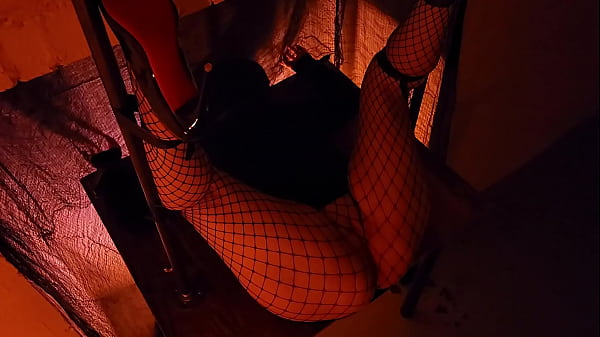 Lost girl wakes up on breeding table - squirt and creampie