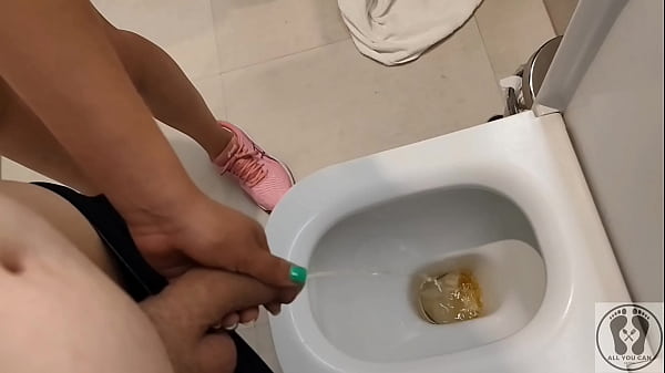 AllYouCanFetish - COM PEE LATION RISKY OUTDOOR PUBLIC PEE ANA SPEARS ALFXNOW