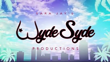 Lesbian Baddies Sara Jay & Hillary Scott Masturbating Tits & Cunts!