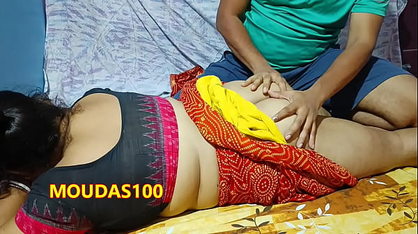 Download Video - Newly married Desi Wife Nisha in Sharee - Sexy Body Massage