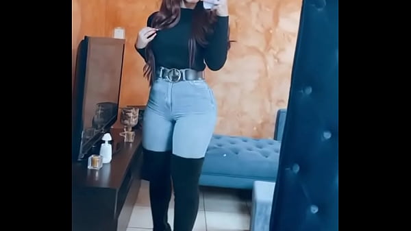 Sandy lela star chapina rica