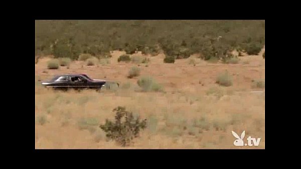 Hot Nude Girls Cars Racing!