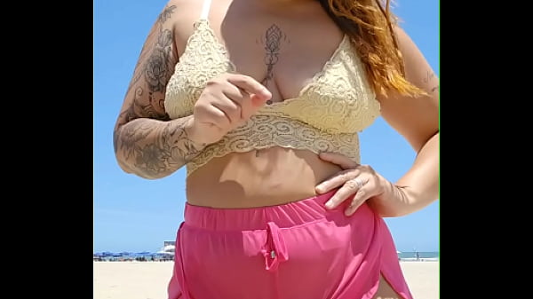 I found a lover who works at the beach and now I go to the beach almost naked just to make him hard