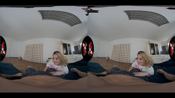 VRLatina - Sexy Blonde Latina Kenia Queen VR Experience