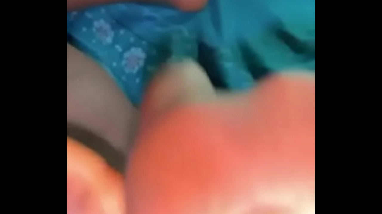 Wildsexfrica Sarsat vídeo en solitario
                   lesbian homemade solo close up fingers perfect ass curvy body only women muchos negros