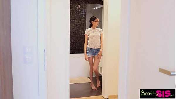 Bratty Sis - Helping Out His Needy StepSister S6:E10