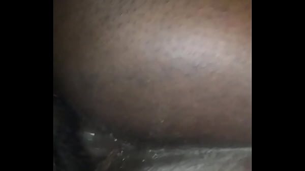 Perçage Dans Le Dos