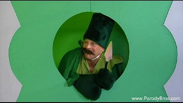Download Video - Fun Threesome From The Wizard Of Oz