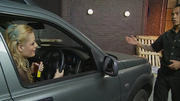 Blowjobs Always Get Chloe Conrad Out Of Her Conrol