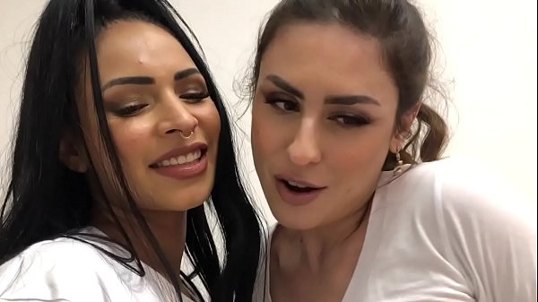 Download Video - EMME WHITE E POCAHONTAS &vert; O ASMR MAIS SAFADA E CHEIO DE PUTARIA QUE VOC&Ecirc; VAI OUVIR&period; MUITA BUCETA E PUTARIA ENTRE MULHERES GOSTOSAS&period;