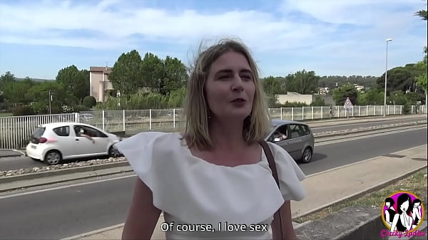 Hot blonde mature having hard sex outdoor