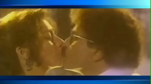 Hottest Liplocks Of Sandalwood 2016 Kisses For Kannada Heroines