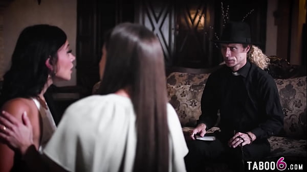 Download Video - Priest didnt know he was marrying lesbians Mona Azar and Spencer Bradley