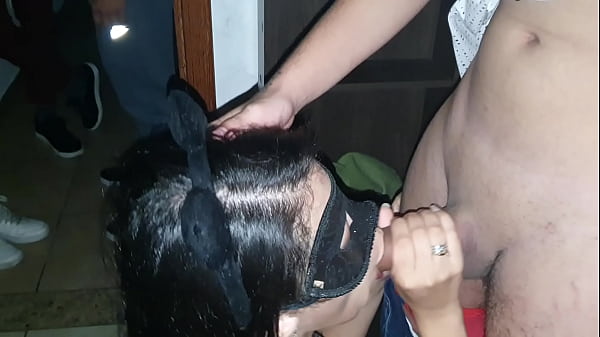 Mamei muitos caras na festa de niversario da minha amiga