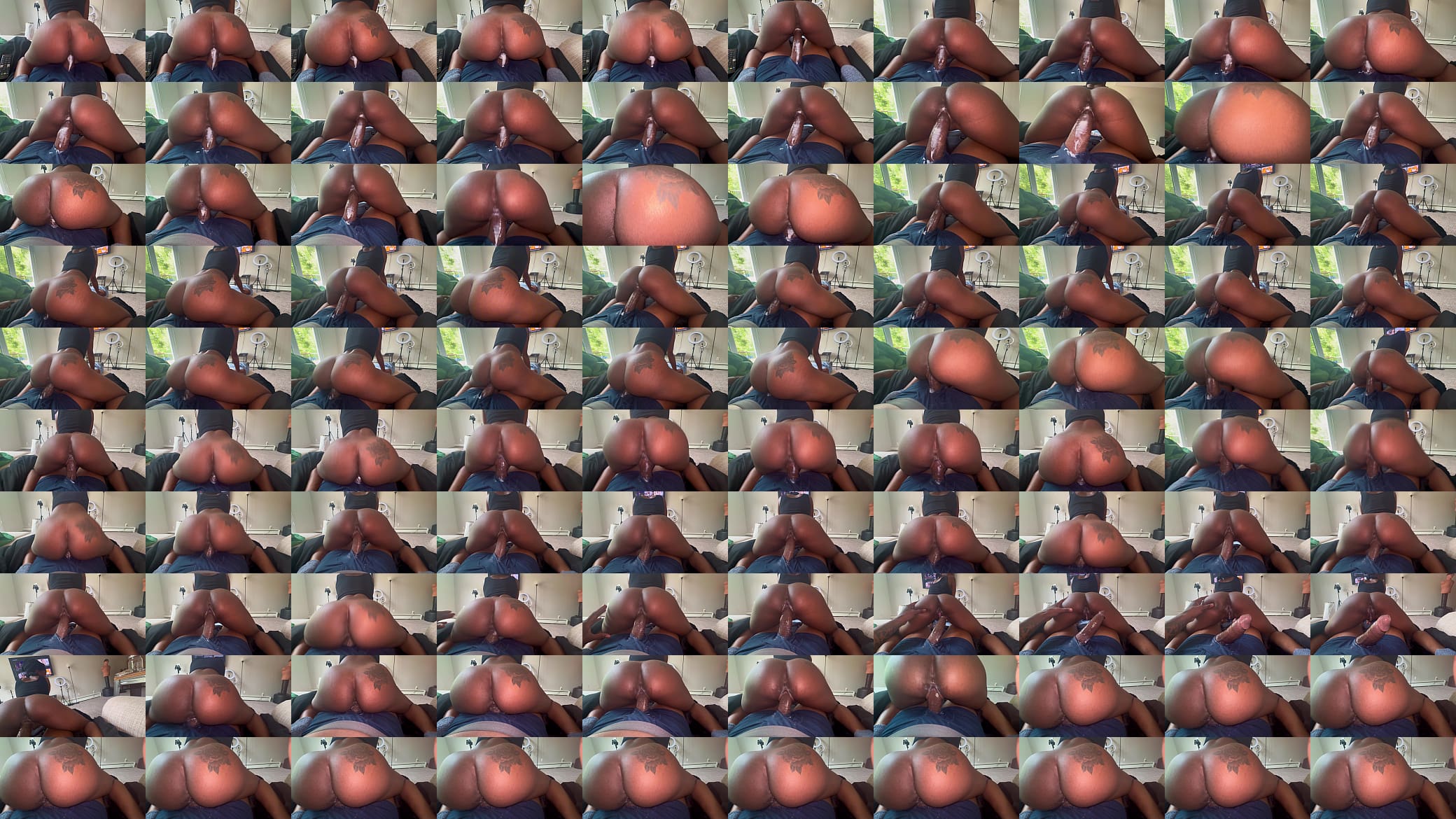 I Sat Back While She Worked For This Nut 预览图