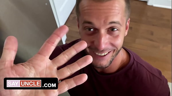 Hot Guy Mouth Stuffed With Big Cock During Quar...