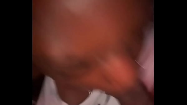 Ebony Aime Manger De La Bite