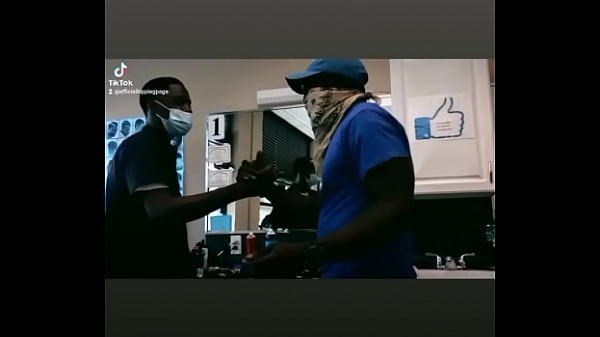 One Piece x Hippie G