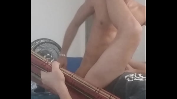 O cara que nunca goza, me comeu dois dias diret...