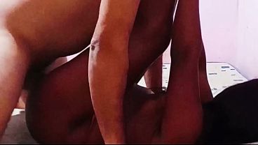 A vizinha pediu pra deixar a chave com ela. Quando cheguei em casa ela toda pelada querendo gozar na piroca gozei muito nessa puta casada( Victor lobo rj1 ) 1