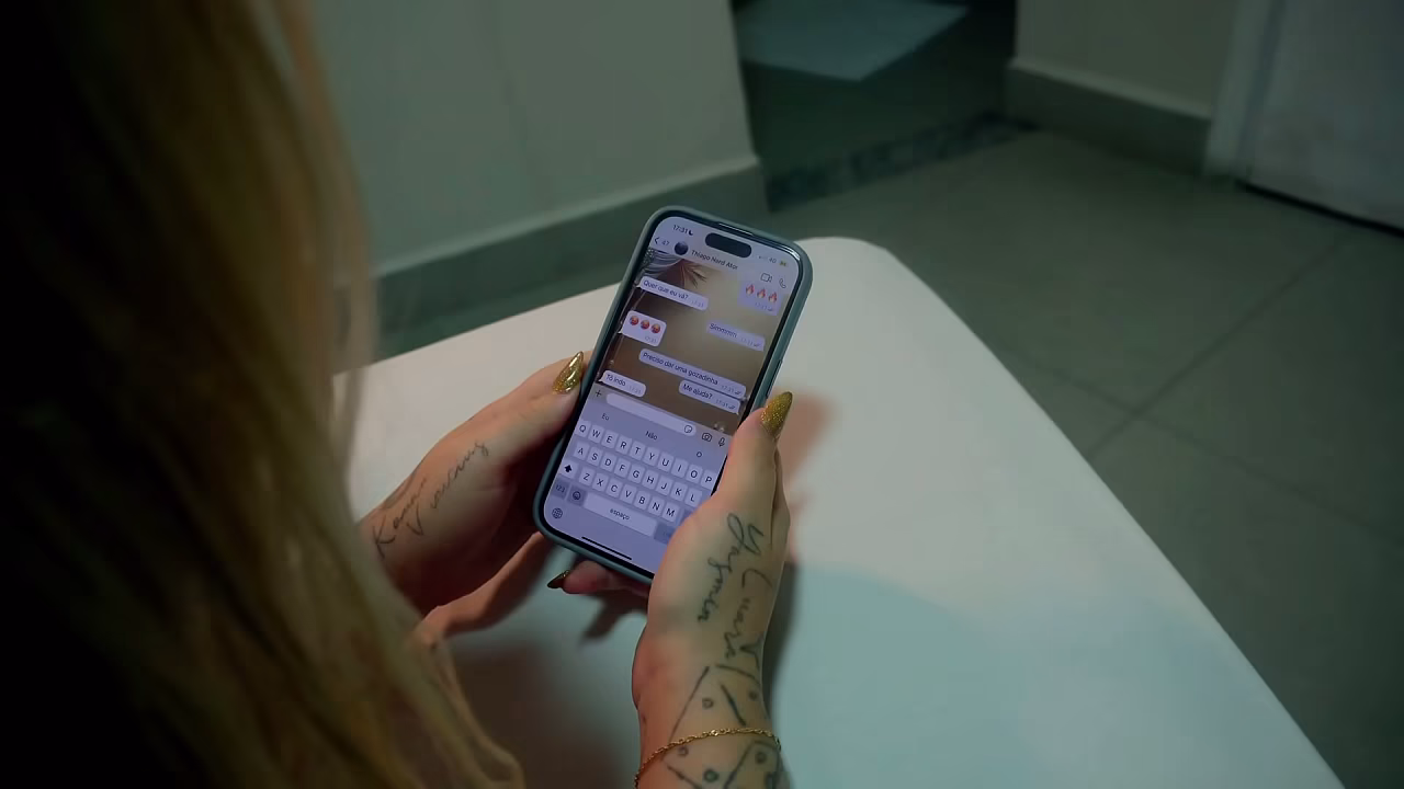 Ela me chamou e eu fui na hora