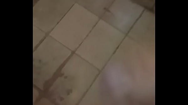 Mais uma punheta bem deliciosa pra vcs..