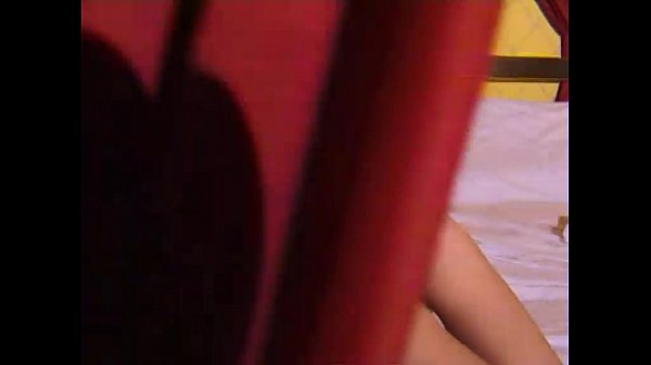 Amateur blonde filmed while she jerks off her pussy on bed
