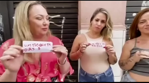 Brincando gostoso com minha amiguinha