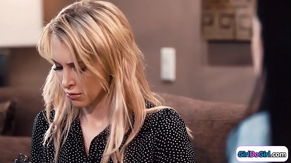 Psych toe sucked and facesits her client