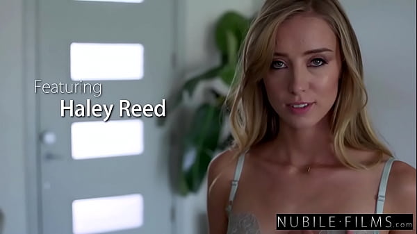 Download Video - Hot Blonde Haley Reed Seduces Busy BF For Sensual Fuck - S37&colon;E19