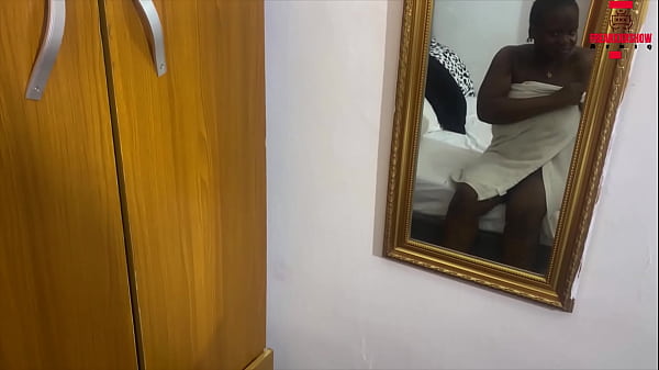 THICK BLACK GIRL ENJOYS TO MAKE BIG COCKS CUM. WATCG FULL PART ON RED