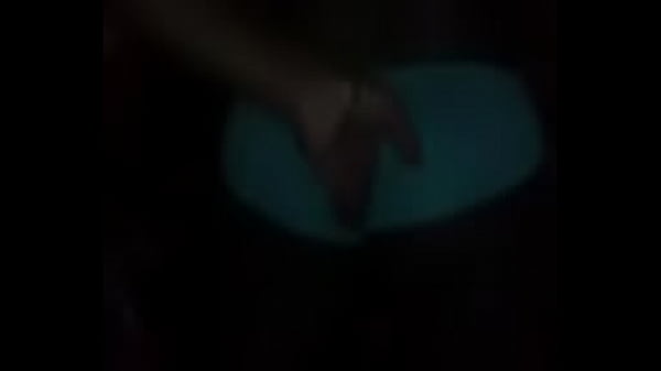 Big booty shaking