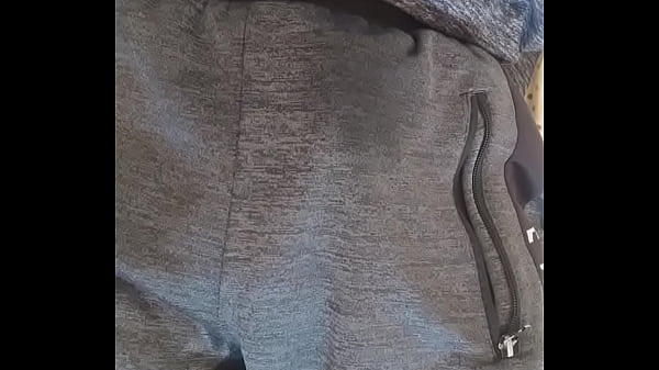 GASTE85, Peeing in bedroom