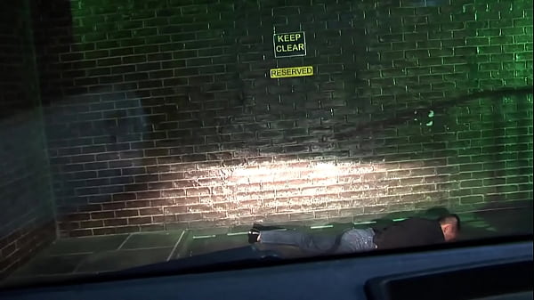 Jane Darling And Sarah Twain Have A Xxx Foursome On The Gritty City Street