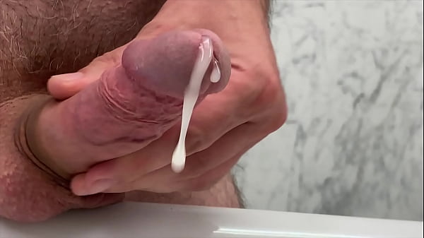 Download Video - Me masturbating to orgasm 2