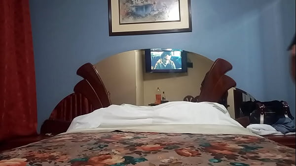 Me follo a mi nena en un hostal, pongo c&aacute;mara oculta hasta que se dio cuenta