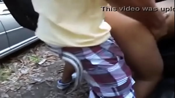 Download Video - MULHER PEDE PICA A UM MACHO ESTRANHO E MARIDO FILMA