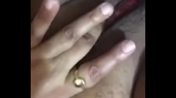 Desi wet pussy.MOV