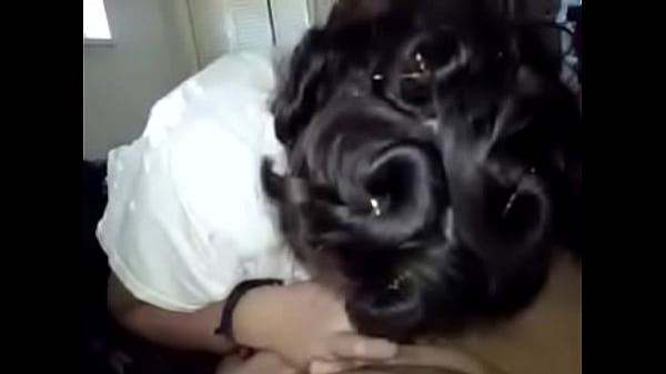 Angelique Casados sucks a dick