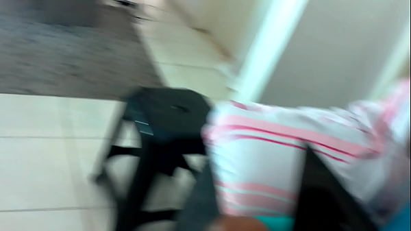 Iberou pussy and ass for the big dick to fuck! The naughty girlfriend was already full of it before even receiving her man at home.
