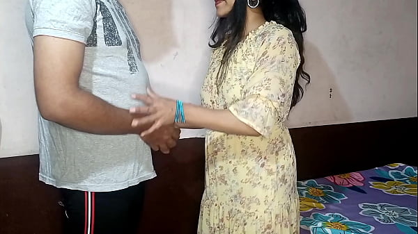 Download Video - Madam celebrated night having sex with room service boy hindi audio