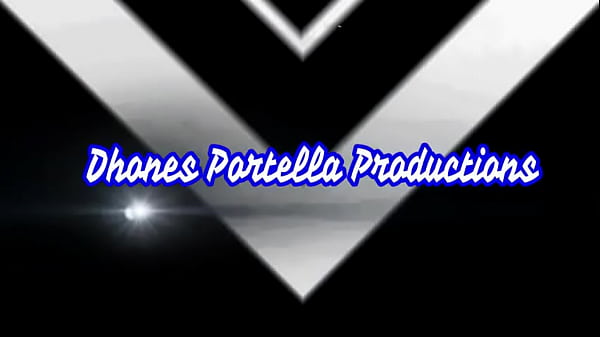 Melone Tits in public - Erika