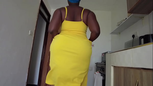 Horny Housegirl Revealed the Big Ass Inside Her Dress and Boss Fell Into Temptation to Fuck
