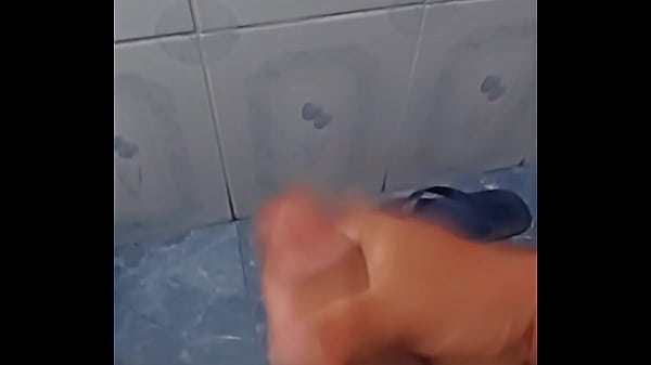 Rica masturbacion con final feliz