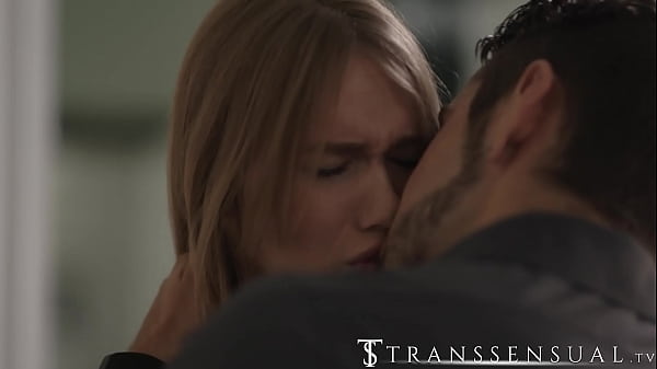 Download Video - This STEPSISTER WANTS to EAT her STEPBROTHER&DiacriticalAcute;S cock